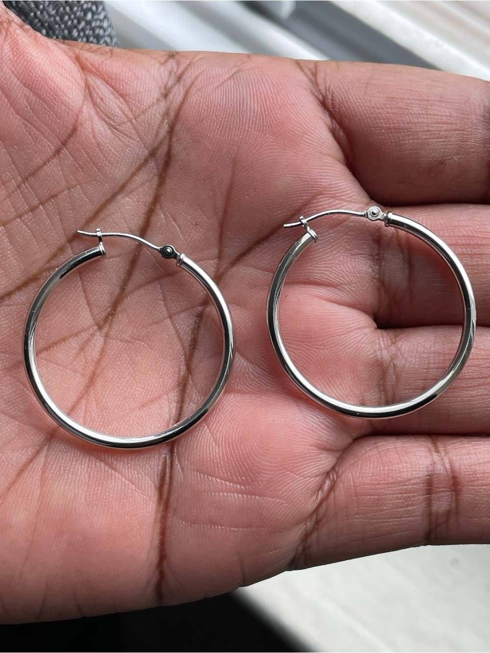 Real! 14kt White Gold Hoop Earrings